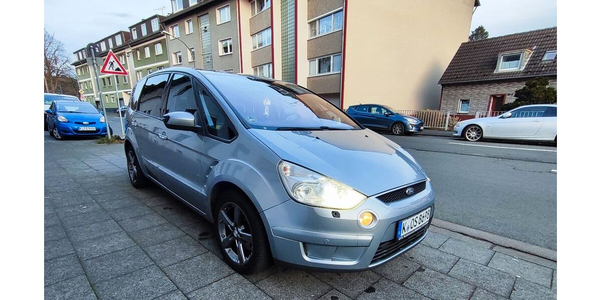 Ford S-Max 335.000 km 4.200 &euro; Köln 51069