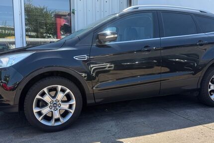 Ford Kuga 168.000 km 8.900 &euro; Pulheim 50259