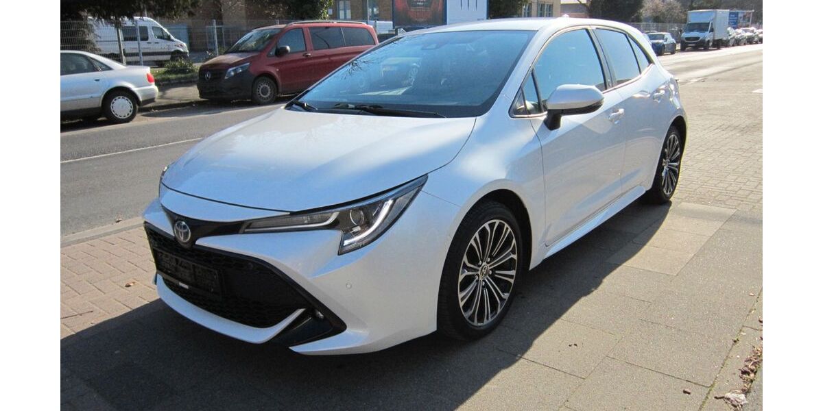 Toyota Corolla 113.400 km 18.990 &euro; Köln 51105