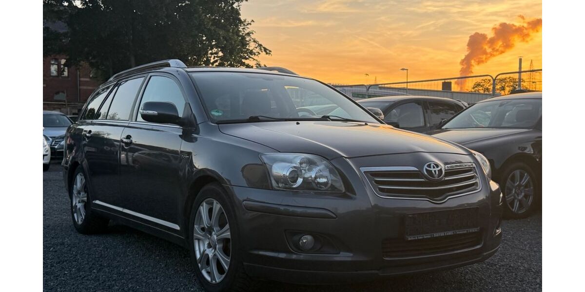 Toyota Avensis 250.000 km 2.500 &euro; Düren 52349