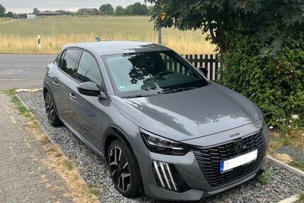 Peugeot 208 40.000 km 19.500 &euro; Bornheim 53332