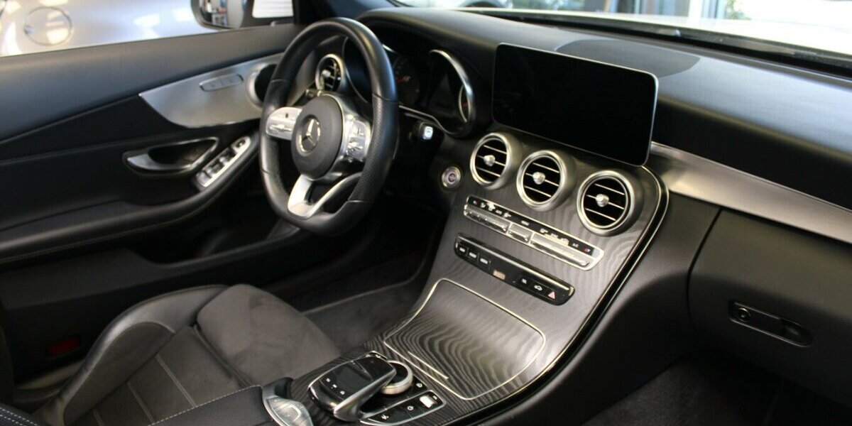 Mercedes-Benz C 180 Cabrio 9G-TRONIC AMG Line 41.800 km 31.980 &euro; Euskirchen 53881