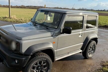 Suzuki Jimny 61.000 km 28.300 &euro; Bornheim 53332