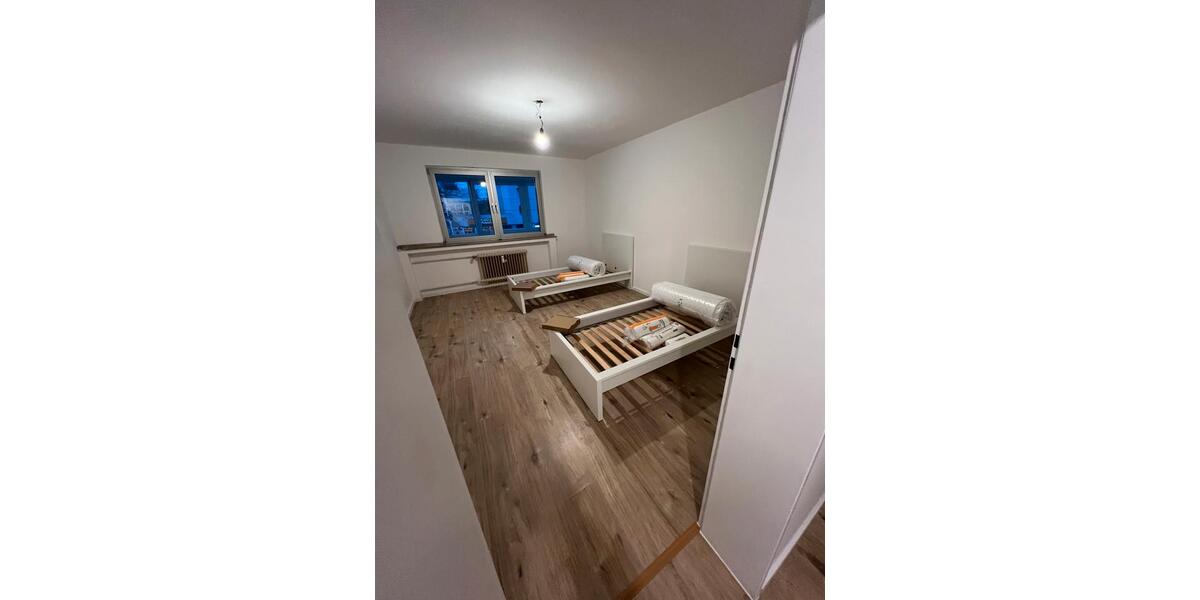 Etagenwohnung Köln Ehrenfeld - 3 Zimmer, 81 m&sup2;, 1.800&euro; | Angebot:25961236