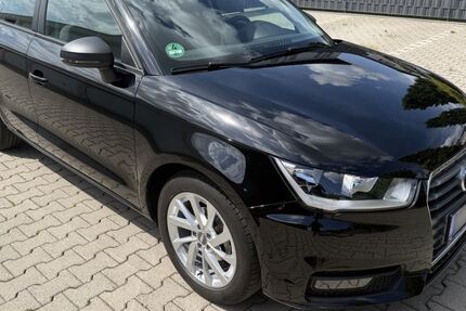 Audi A1 31.708 km 12.100 &euro; Jülich 52428