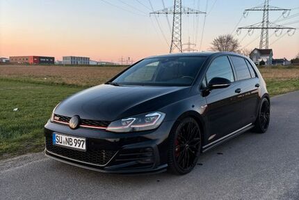 VW Golf 109.915 km 21.490 &euro; Bornheim 53332