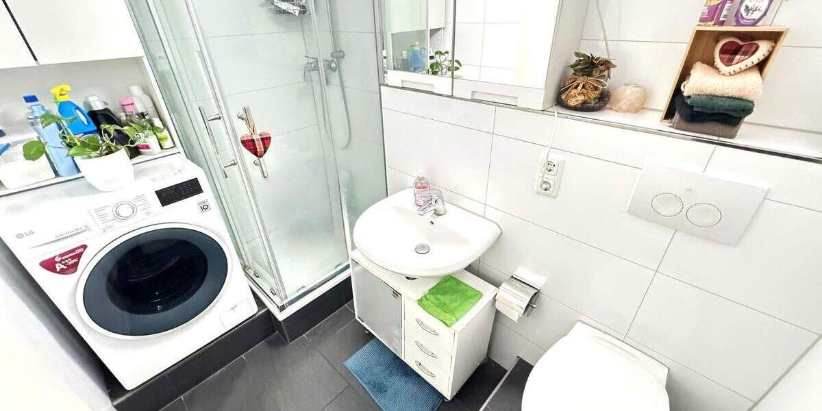 Etagenwohnung Köln Ostheim - 3 Zimmer, 66 m&sup2;, 215.000&euro; | Angebot:25664048