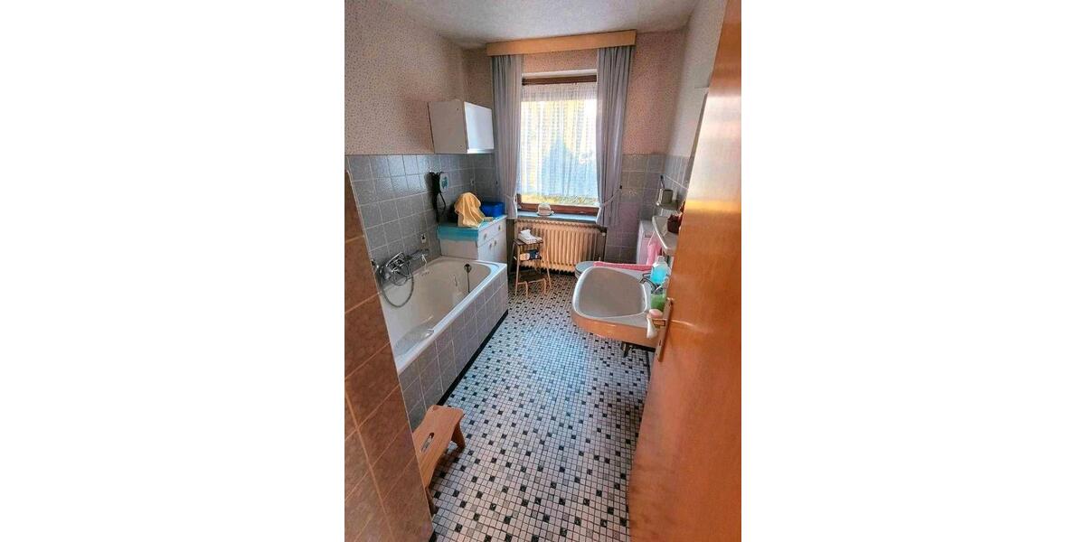 Mehrfamilienhaus, Wohnhaus Köln Kalk - 7 Zimmer, 250.000&euro; | Angebot:22611742