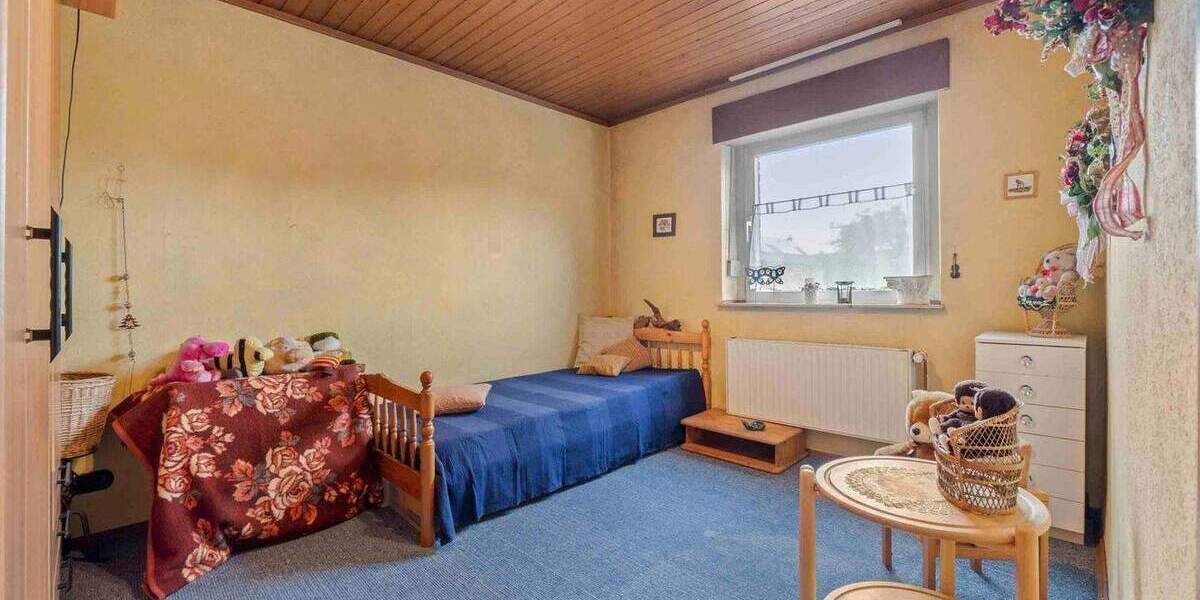 Doppelhaushälfte Bedburg Kirchherten - 3 Zimmer, 93 m&sup2;, 139.000&euro; | Angebot:25911389