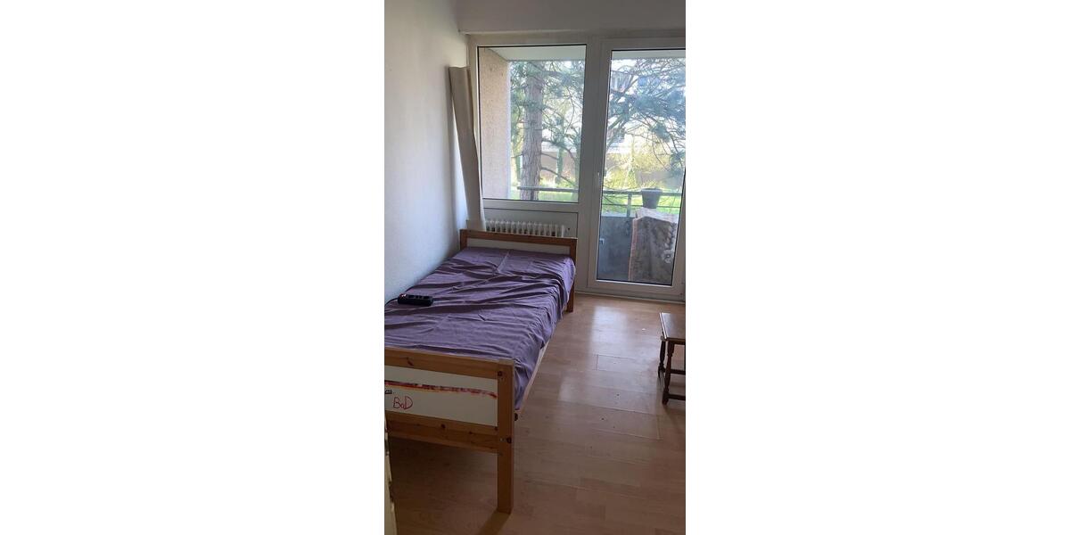 Etagenwohnung Köln Nippes - 1 Zimmer, 8 m&sup2;, 599&euro; | Angebot:25932724