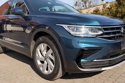 VW Tiguan 54.000 km 25.290 &euro; Koln 50829