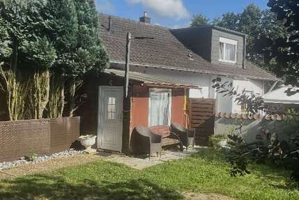 Haus Aldenhoven-Niederzier Niederzier - 7 Zimmer, 280 m&sup2;, 259.000&euro; | Angebot:19139369
