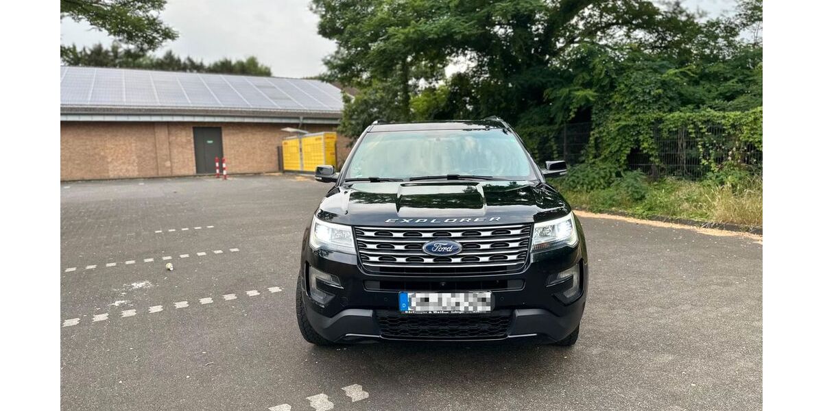Ford Explorer 185.200 km 16.800 &euro; Kerpen 50169