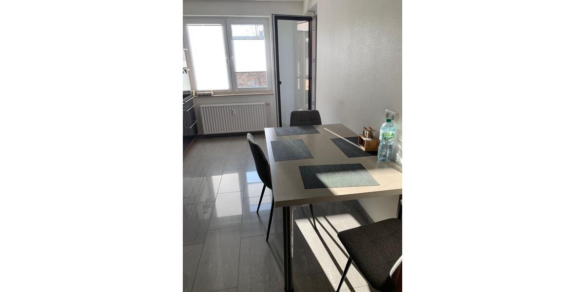 Etagenwohnung Düren Distelrath - 3 Zimmer, 100 m&sup2;, 1.400&euro; | Angebot:24874866