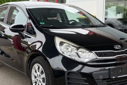 Kia Rio 151.000 km 4.699 &euro; Euskirchen 53879