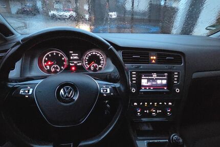 VW Golf 152.000 km 9.499 &euro; Langerwehe 52379