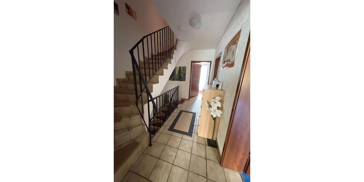 Reihenhaus Merzenich - 7 Zimmer, 145 m&sup2;, 415.000&euro; | Angebot:27168602