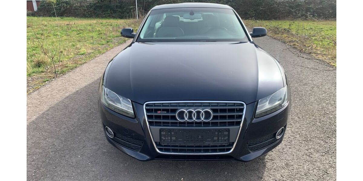 Audi A5 105.000 km 10.500 &euro; Köln/Poll 51105