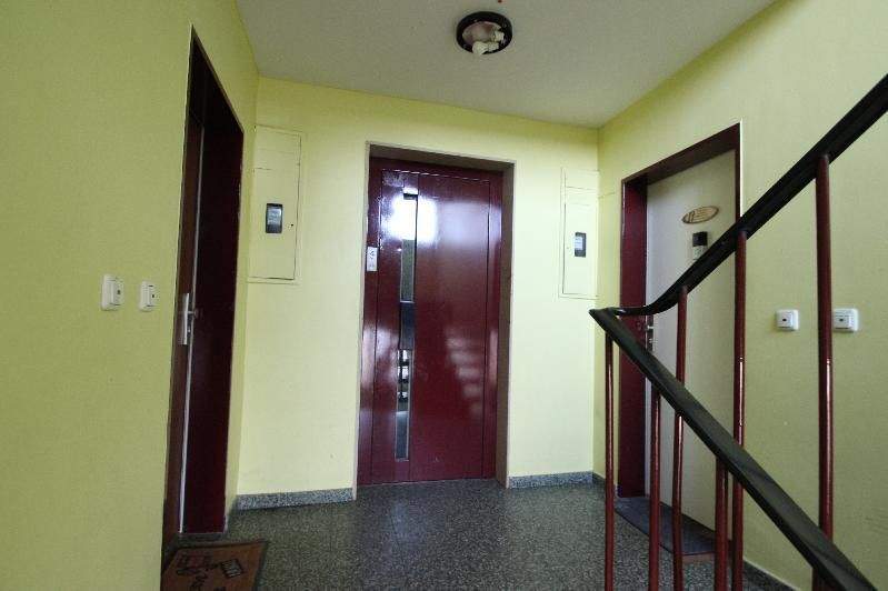 Etagenwohnung Niederkassel Lülsdorf - 3 Zimmer, 73 m&sup2;, 88.000&euro; | Angebot:25737039