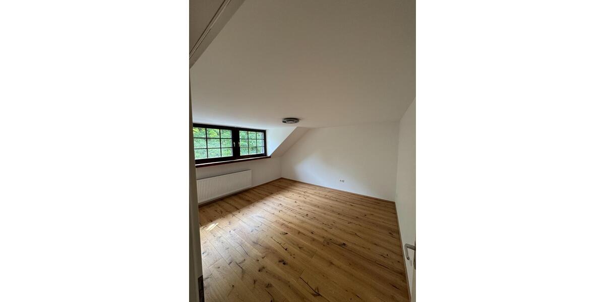 Dachgeschoßwohnung Köln Heimersdorf - 3 Zimmer, 78 m&sup2;, 395.000&euro; | Angebot:25544570