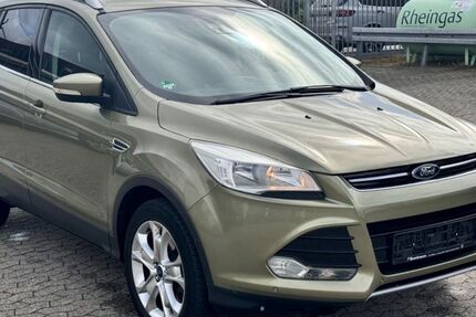 Ford Kuga 158.840 km 8.450 &euro; Bornheim 53332