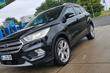 Ford Kuga 255.000 km 9.900 &euro; Pulheim 50259