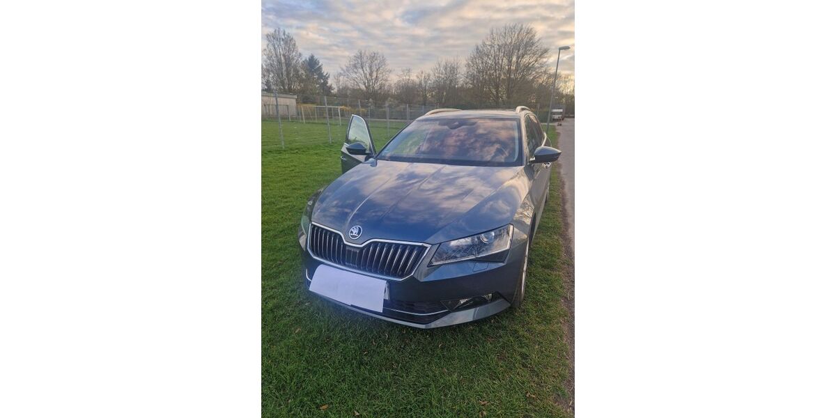 Skoda Superb 84.616 km 18.000 &euro; Köln 51109