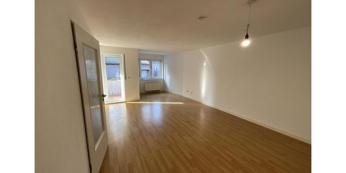 Etagenwohnung Köln Mülheim - 2 Zimmer, 61 m&sup2;, 900&euro; | Angebot:25942588