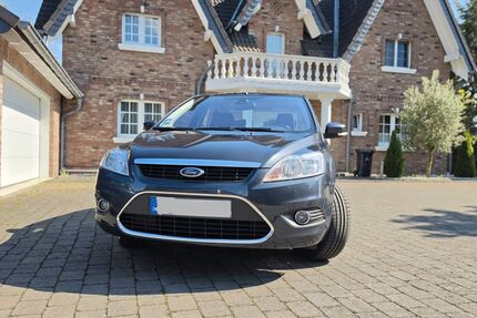Ford Focus 58.000 km 9.200 &euro; Niederkassel 53859