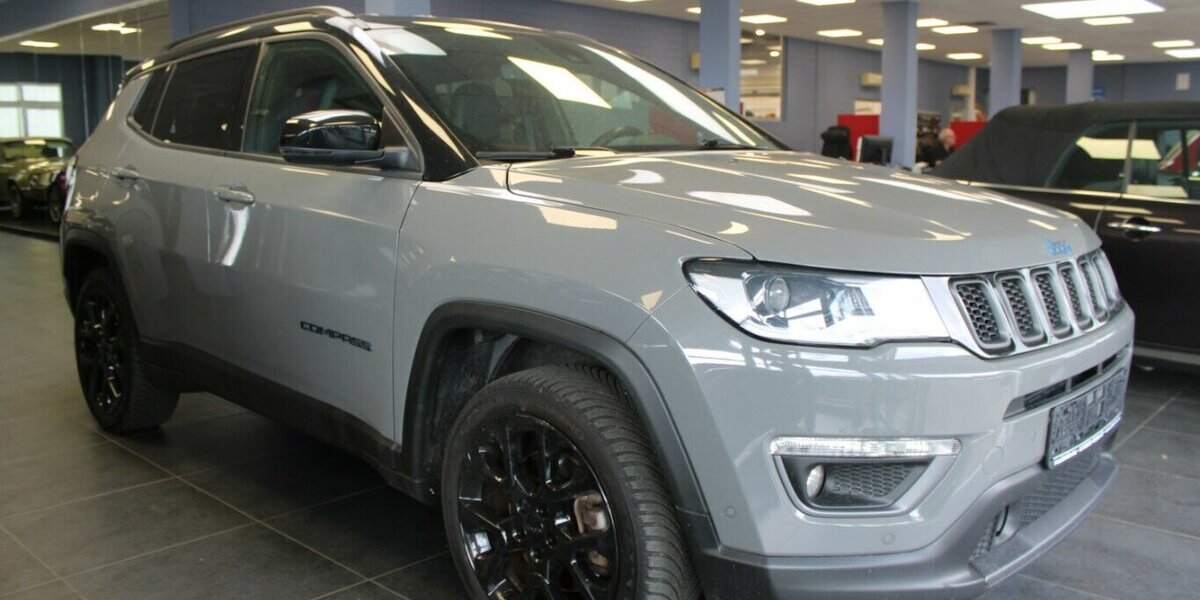 Jeep Compass 1.3 Plug-In Hybrid 4xe S 70.133 km 21.980 &euro; Euskirchen 53881