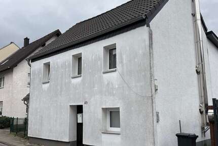 Haus Köln Mülheim - 8 Zimmer, 142 m&sup2;, 419.000&euro; | Angebot:25626940