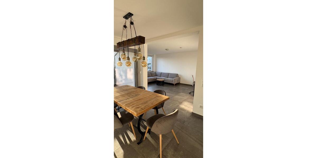 Etagenwohnung Köln Rodenkirchen - 3 Zimmer, 83 m&sup2;, 1.850&euro; | Angebot:25887333