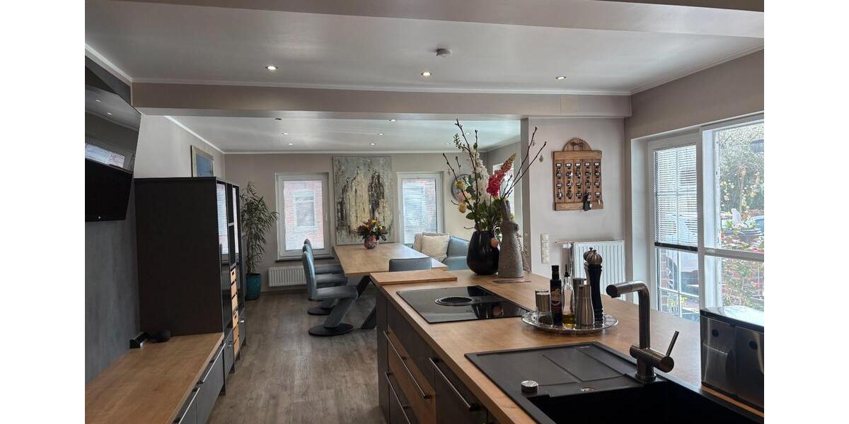 Erdgeschoßwohnung Köln Mülheim - 5 Zimmer, 220 m&sup2;, 539.000&euro; | Angebot:26008354