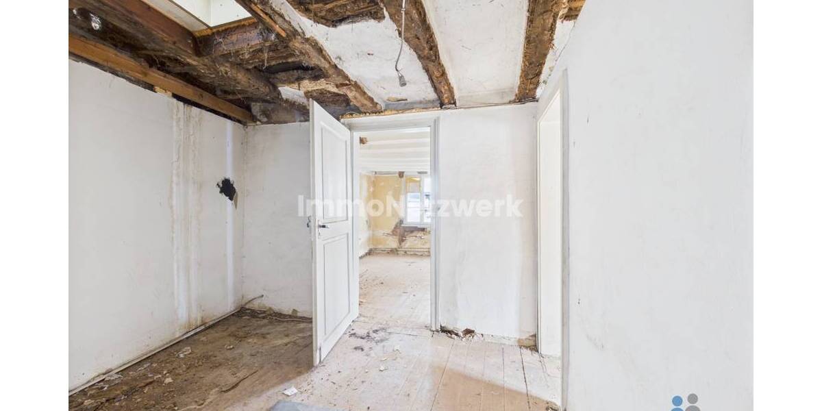 Gewerbeobjekt Euskirchen Innenstadt - 7 Zimmer, 185.000&euro; | Angebot:25715475