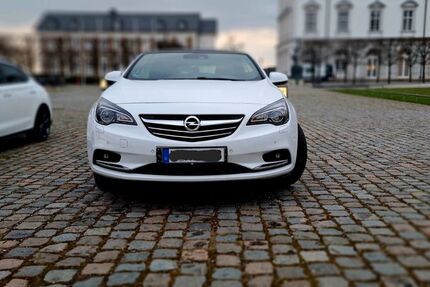Opel Cascada 96.576 km 12.800 &euro; Köln 50733