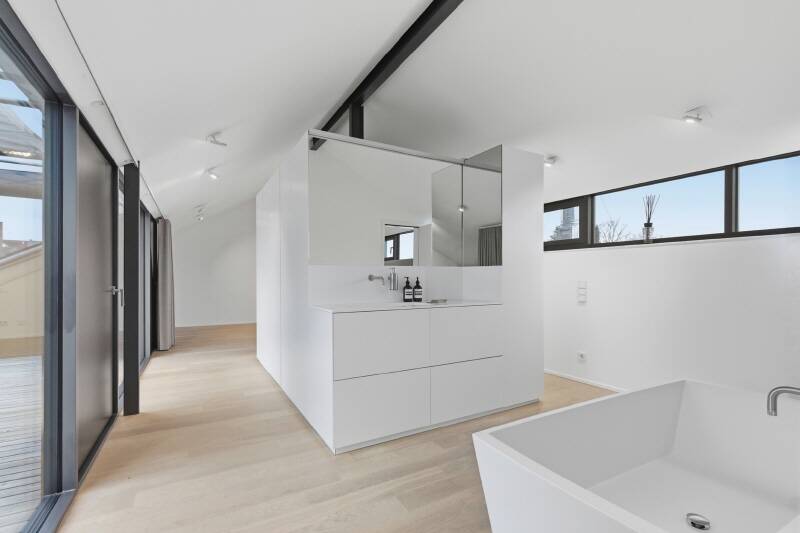 Einfamilienhaus Köln Rodenkirchen - 8 Zimmer, 238 m&sup2;, 1.890.000&euro; | Angebot:25768856