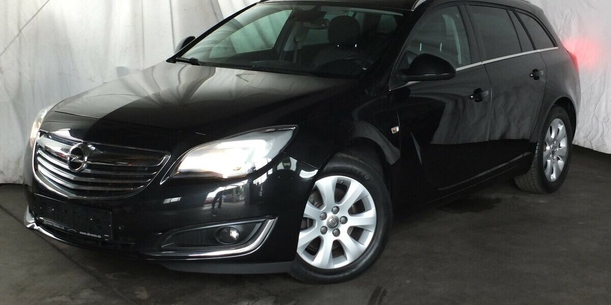 Opel Insignia WM26:EDITION NAVI PARKPILOT/KAMERA 17 Zol 96.093 km 9.998 &euro; Köln 50858