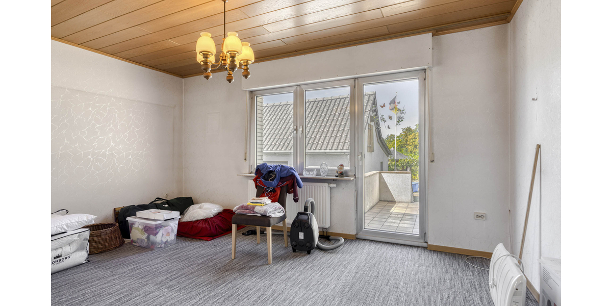 Echtes Raumwunder auf großem Sonnen-Grundstück in guter Wohnlage. Hier ist flexible Nutzung möglich! - Zweifamilienhaus Weilerswist | Angebot:27317017