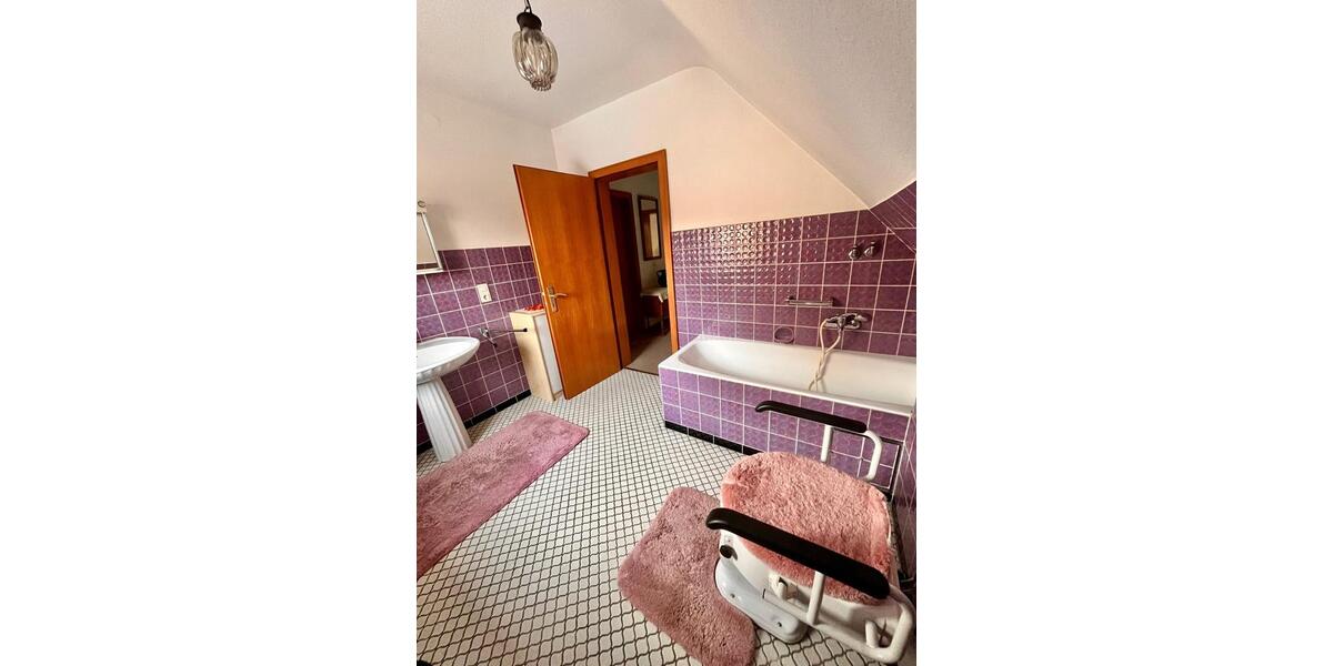 Einfamilienhaus Bedburg - 4 Zimmer, 115 m&sup2;, 1.200&euro; | Angebot:25910688