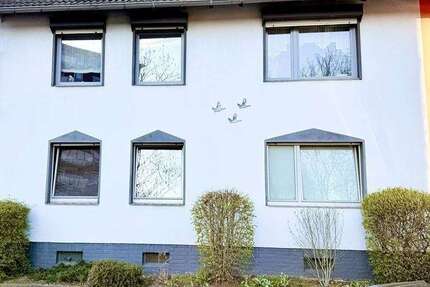 Haus Neuss Gnadental - 10 Zimmer, 251 m&sup2;, 630.000&euro; | Angebot:25853147