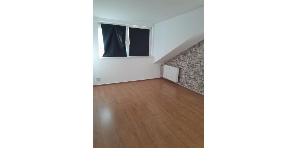 Dachgeschoßwohnung Leverkusen Bürrig - 3 Zimmer, 57 m&sup2;, 600&euro; | Angebot:25811901