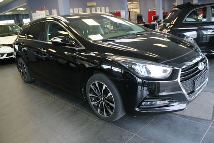 Hyundai i40 98.276 km 11.980 &euro; Euskirchen 53881
