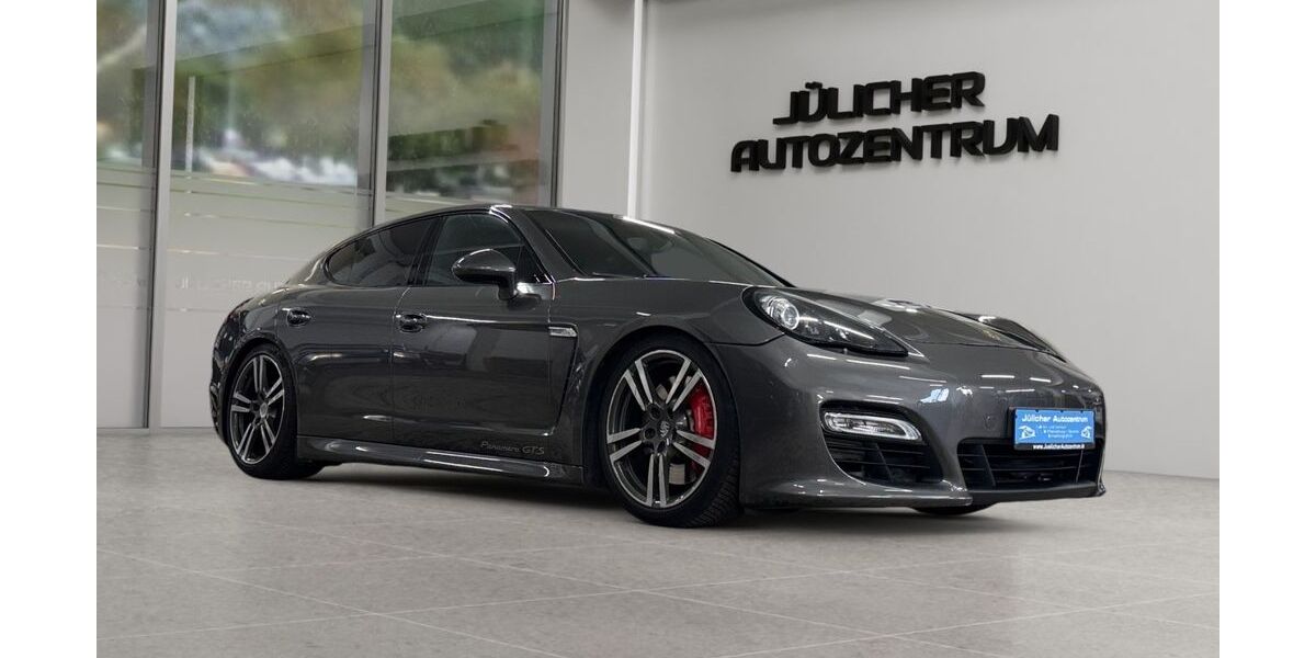 Porsche Panamera 70.000 km 32.990 &euro; Jülich 52428