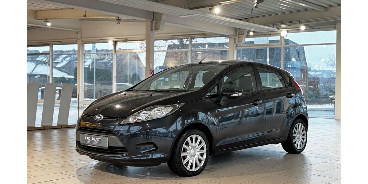 Ford Fiesta 105.000 km 4.999 &euro; Inden 52459
