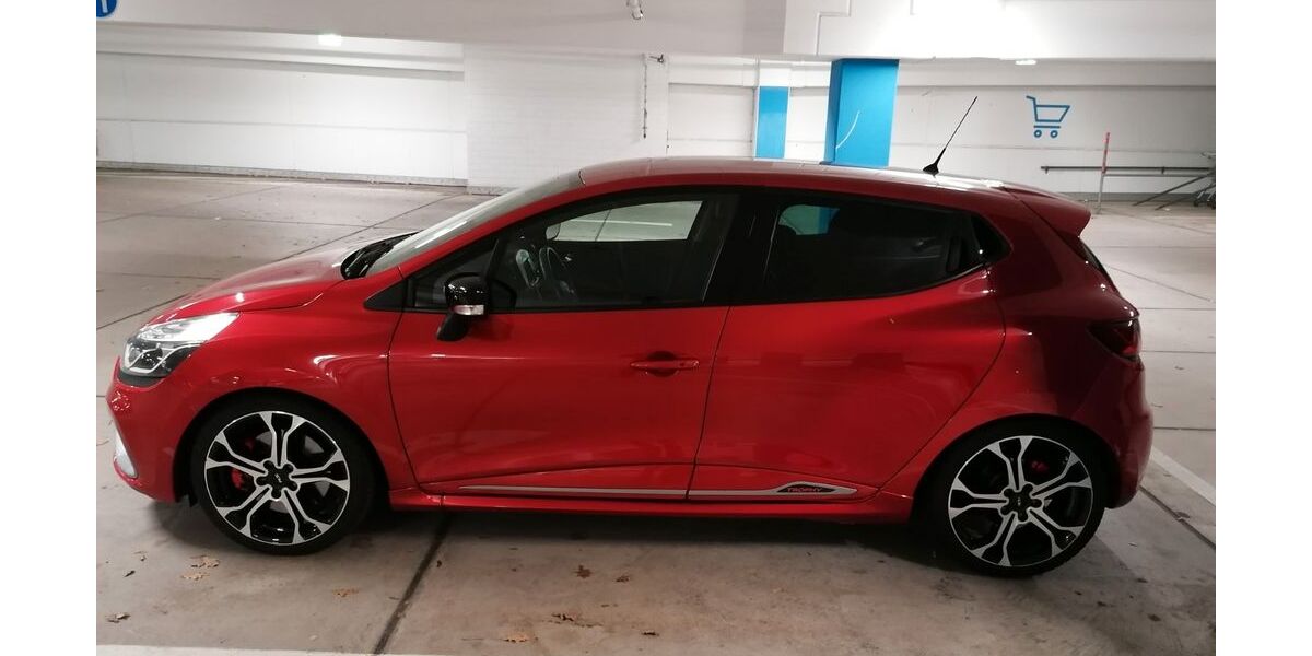 Renault Clio 96.000 km 19.950 &euro; Köln 50667