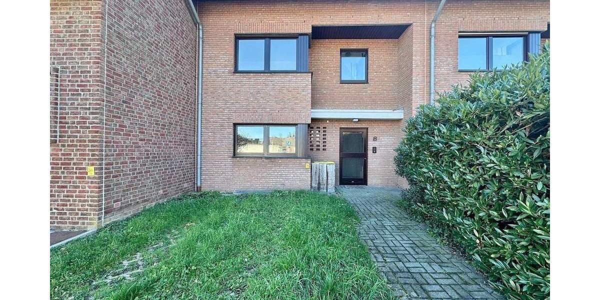 Reihenmittelhaus Neuss Rosellen - 6 Zimmer, 162 m&sup2;, 579.000&euro; | Angebot:25687672