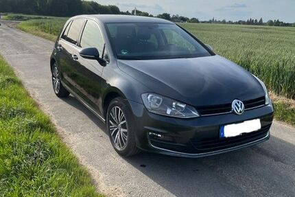 VW Golf 105.000 km 9.500 &euro; Grevenbroich 41516