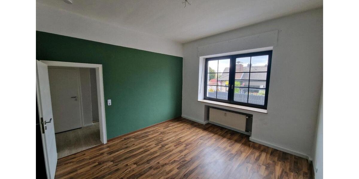 Erdgeschoßwohnung Niederzier - 5 Zimmer, 95 m&sup2;, 215.000&euro; | Angebot:26022936