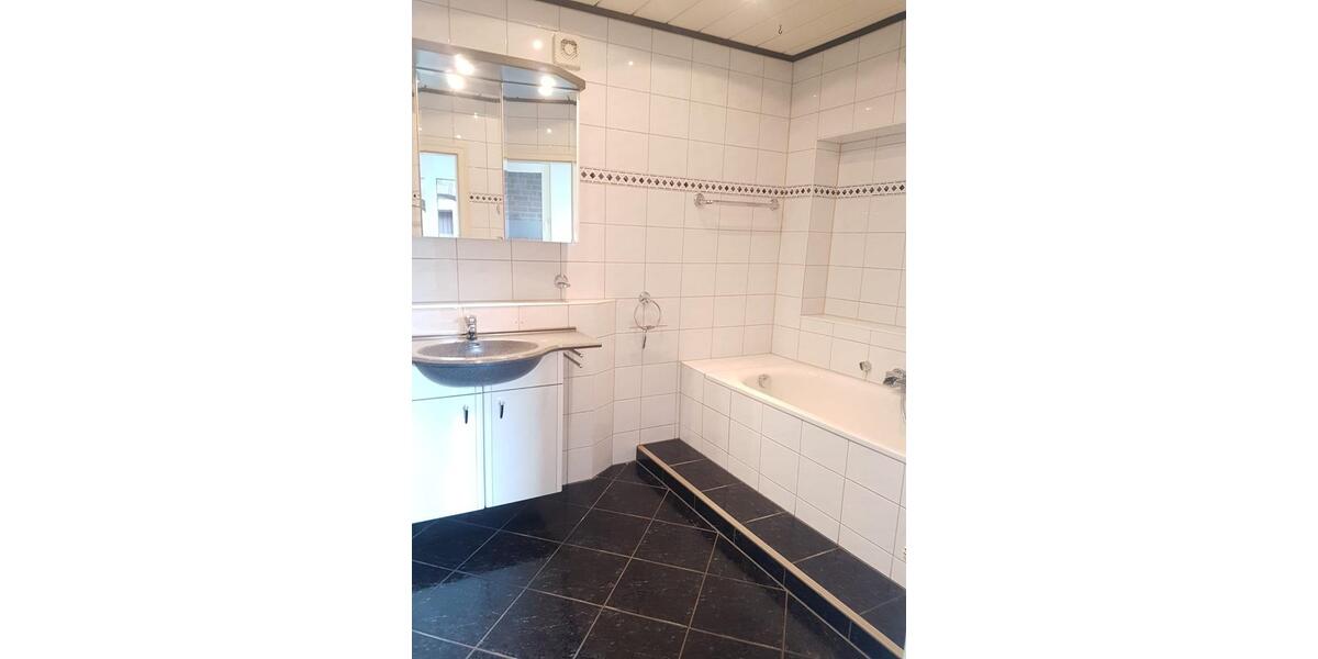 Erdgeschoßwohnung Bergheim Auenheim - 2 Zimmer, 64 m&sup2;, 199.000&euro; | Angebot:24567676