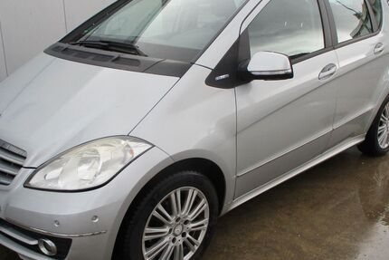 Mercedes-Benz A 180 206.736 km 1.970 &euro; Köln 51105